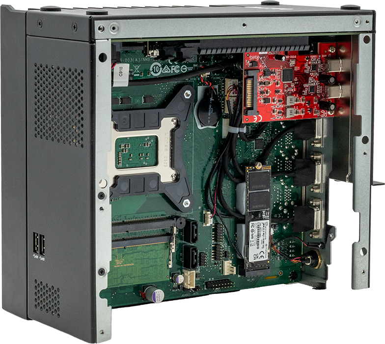 PCIe Expansion Slots